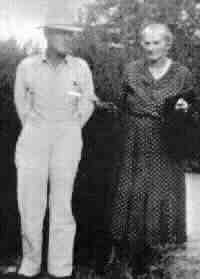 Martin Luther Hill and Mary Alice Crosby  (163 KB)
 
(Click on Picture to View Full Size)