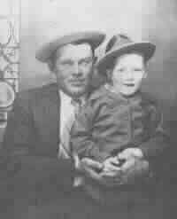Ollie Manuel Wood and son Robert Wesley Wood  (144 KB)
 
(Click on Picture to View Full Size)