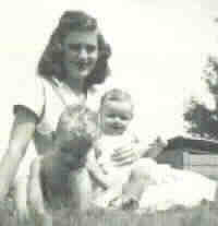 Edith Marie Alford Moorer  (121 KB)
 
(Click on Picture to View Full Size)